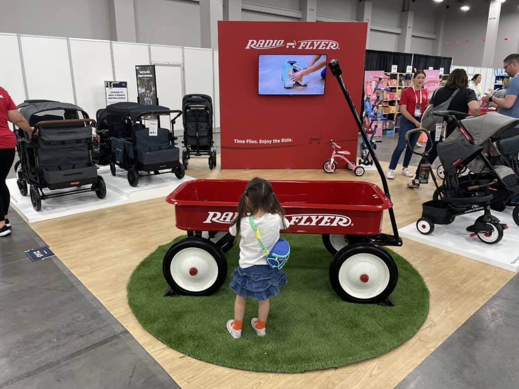 Radio Flyer stroller wagon