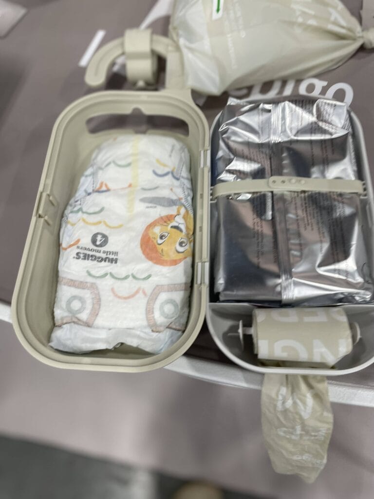 Keep it go easy access diaper and wipes for stroller