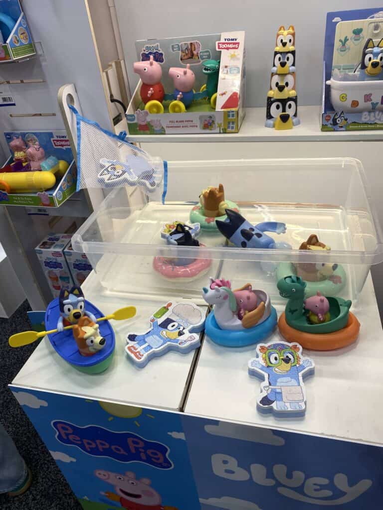 Toomies Peppa Pig and Bluey bath toys