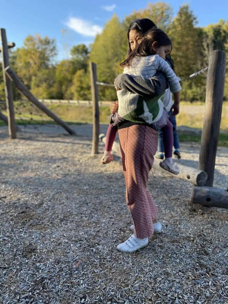 Hands free toddler sling