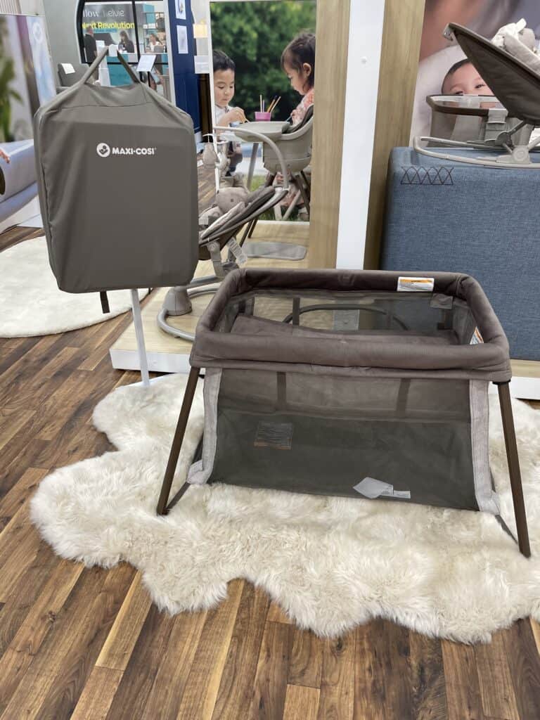 Maxi Cosi Caleo Travel Crib